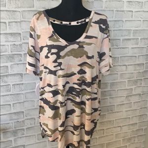 Maurices camo t